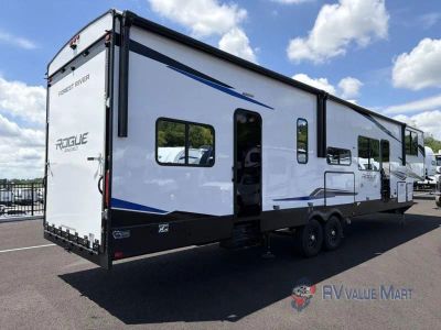 2026 Forest River RV Vengeance Rogue Armored — photo 9 view