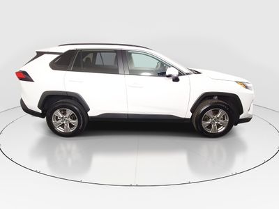 2024 Toyota RAV4 - Photo 8