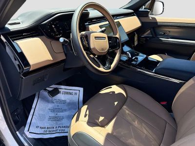 2026 Land Rover Range Rover Sport — photo 25 view