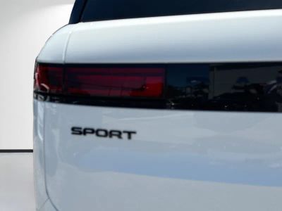 2026 Land Rover Range Rover Sport — photo 10 view