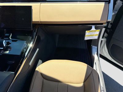 2026 Land Rover Range Rover Sport — photo 18 view