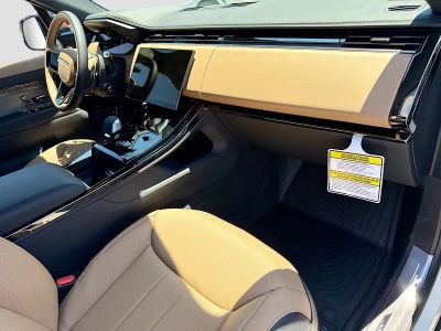 2026 Land Rover Range Rover Sport — photo 14 view