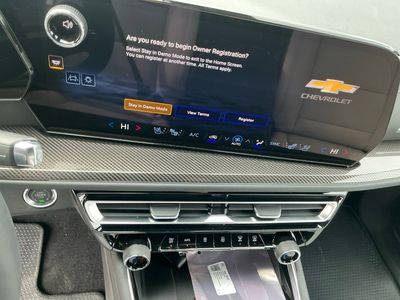 2026 Chevrolet Traverse — photo 12 view