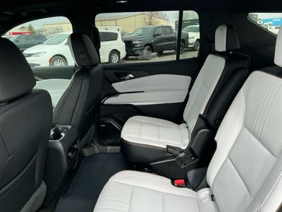 2026 Chevrolet Traverse — photo 17 view