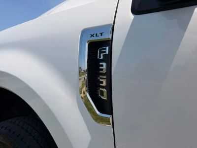 2022 Ford F-350SD - Photo 10