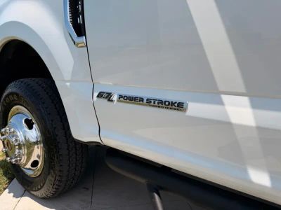 2022 Ford F-350SD - Photo 11