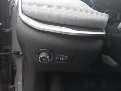 2024 Jeep Compass — photo 13 view
