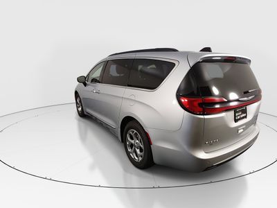2023 Chrysler Pacifica — detail view