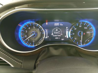2023 Chrysler Pacifica — photo 14 view