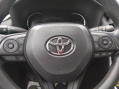 2024 Toyota RAV4 - Photo 12