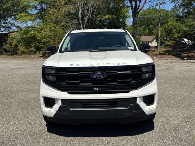 2026 Ford Expedition Max - Photo 2