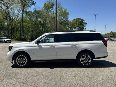 2026 Ford Expedition Max - Photo 4