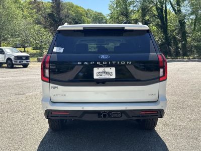 2026 Ford Expedition Max - Photo 6