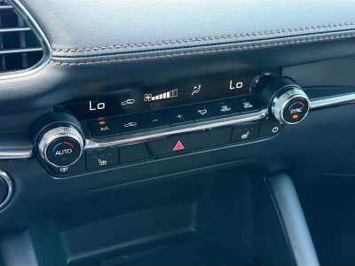 2026 Mazda Mazda3 Hatchback — photo 32 view
