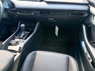 2026 Mazda Mazda3 Hatchback — photo 17 view