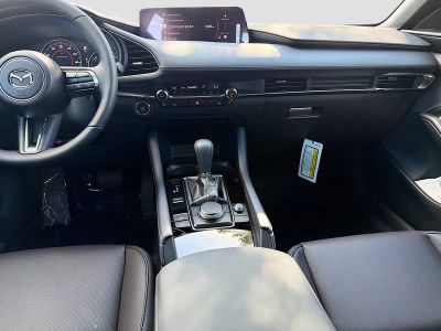 2026 Mazda Mazda3 Hatchback — photo 18 view