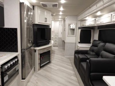 2026 Holiday Rambler Vacationer - Photo 5