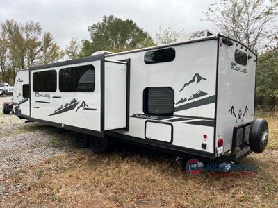 2024 Forest River RV Cherokee Grey Wolf Black Label - Photo 8