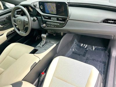 2022 Lexus ES — photo 27 view