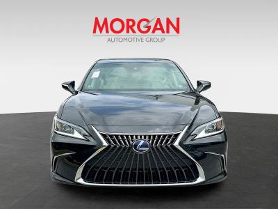 2022 Lexus ES — side profile view