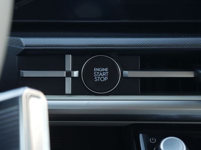2025 Hyundai Santa Fe — photo 11 view