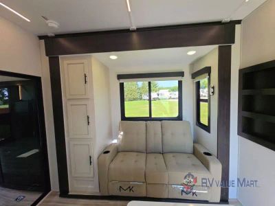 2027 Forest River RV Rogue — photo 13 view
