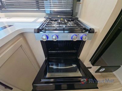 2027 Forest River RV Rogue — photo 16 view