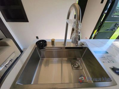 2027 Forest River RV Rogue — photo 15 view