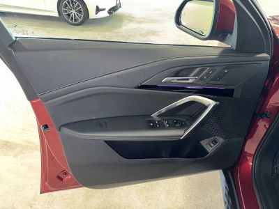 2025 BMW X2 — photo 17 view
