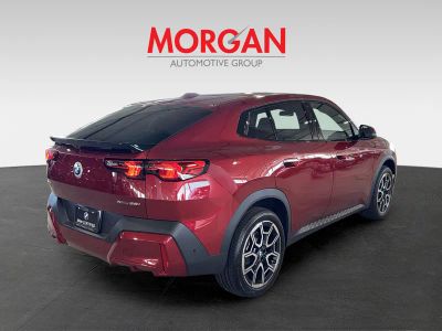 2025 BMW X2 — photo 8 view