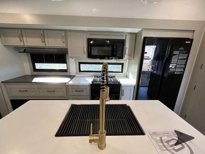 2026 Brinkley Model Z - Photo 21