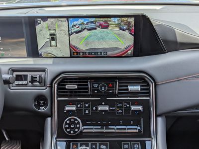 2025 Nissan Armada - Photo 18