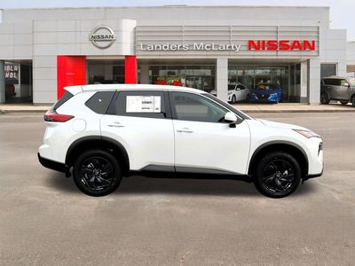 2026 Nissan Rogue - Photo 2