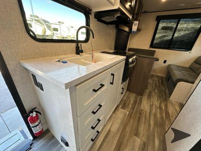 2026 Jayco Jay Flight SLX - Photo 13