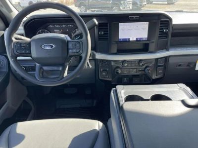 2026 Ford F-450SD - Photo 4