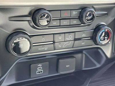 2026 Ford F-450SD - Photo 8