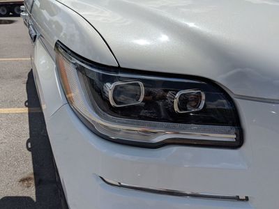 2022 Lincoln Navigator L - Photo 8
