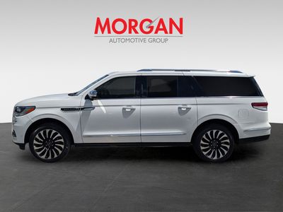 2022 Lincoln Navigator L - Photo 3