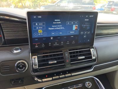 2022 Lincoln Navigator L - Photo 20