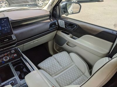 2022 Lincoln Navigator L - Photo 14