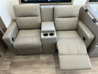 2027 Entegra ODYSSEY — photo 9 view