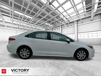 2025 Toyota Corolla - Photo 2