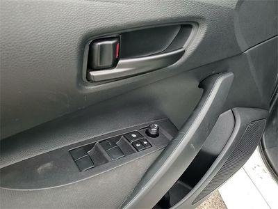 2025 Toyota Corolla - Photo 10