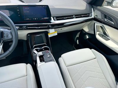 2026 BMW X1 — photo 18 view
