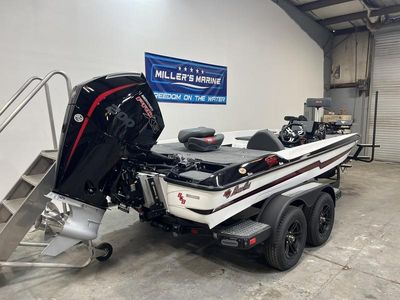 2026 Bass Cat Pantera Classic — rear three-quarter view