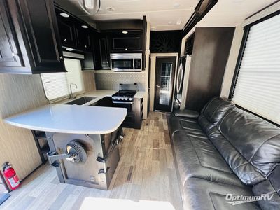 2019 Heartland Road Warrior - Photo 4