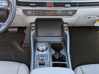 2026 Kia Sorento Hybrid — photo 24 view
