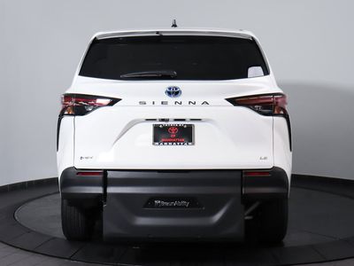 2025 Toyota Sienna - Photo 4