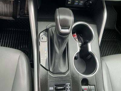 2022 Toyota Highlander - Photo 12