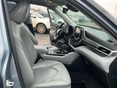 2022 Toyota Highlander - Photo 20